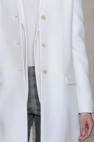 Look 14